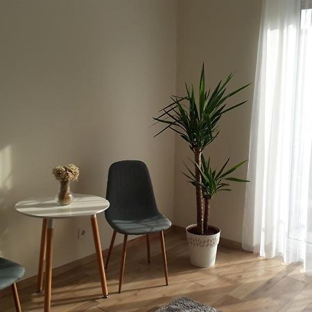 Vilagos, Kellemes Lakas, Jo Koezlekedessel Budapest Exteriör bild